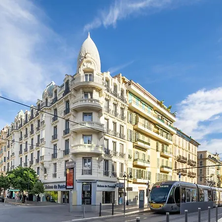 Ikonik Marengo Hotel